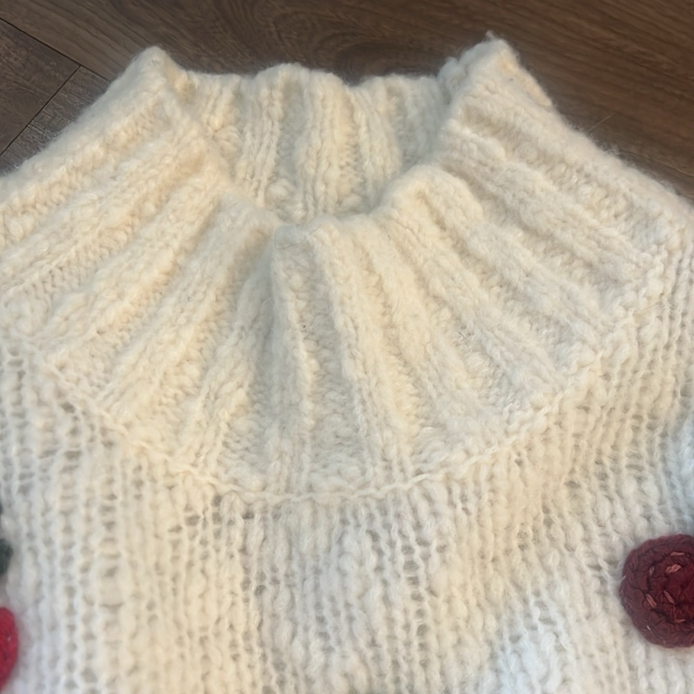 SEA
Reese Crochet Applique Fruit Sweater - Picture 6 of 8